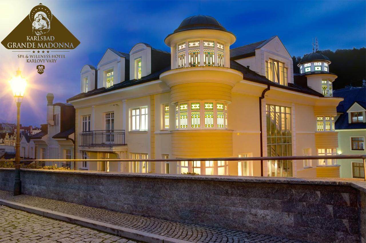 Готель Karlsbad Grande Madonna Екстер'єр фото